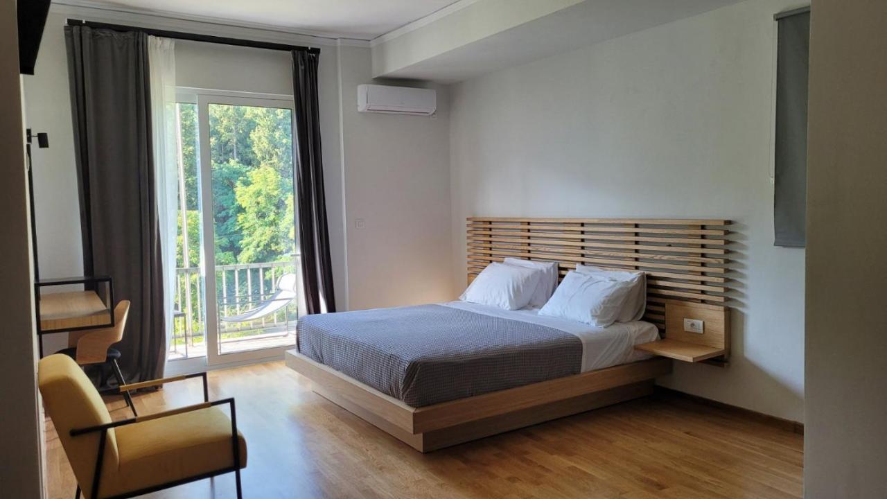 Theoxenia Hotel Андріцена Екстер'єр фото