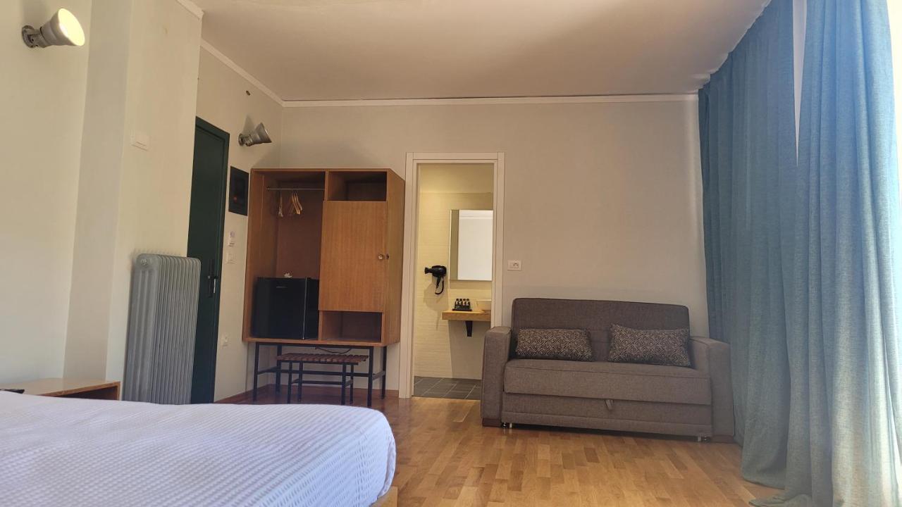 Theoxenia Hotel Андріцена Екстер'єр фото