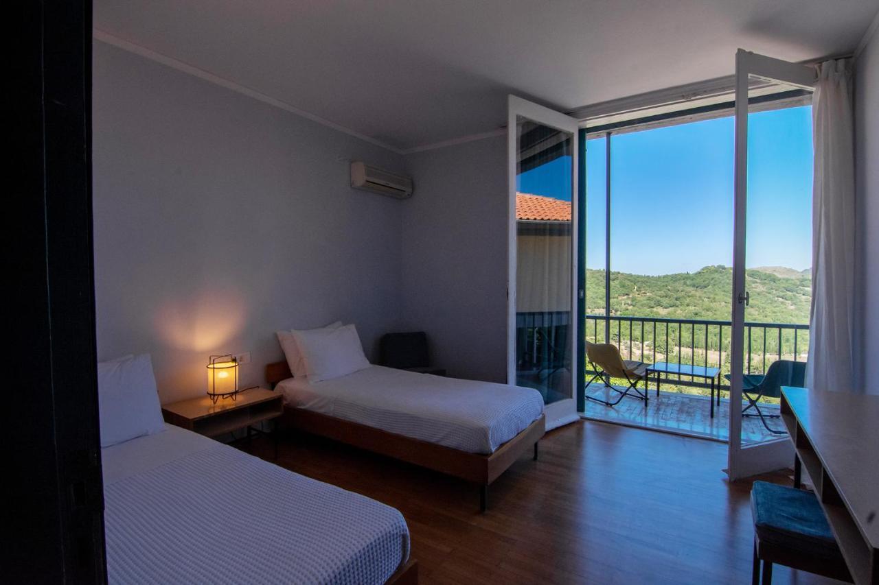 Theoxenia Hotel Андріцена Екстер'єр фото