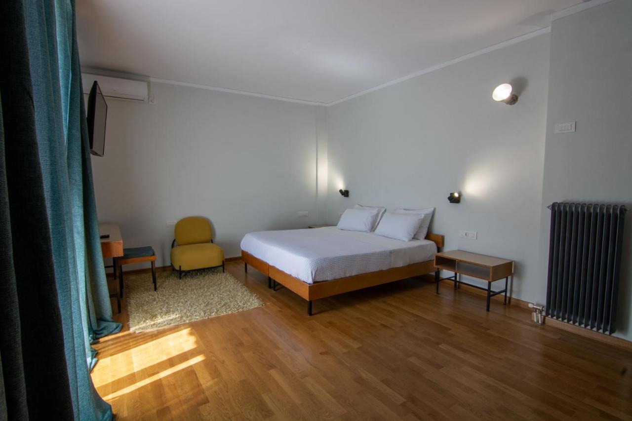 Theoxenia Hotel Андріцена Екстер'єр фото