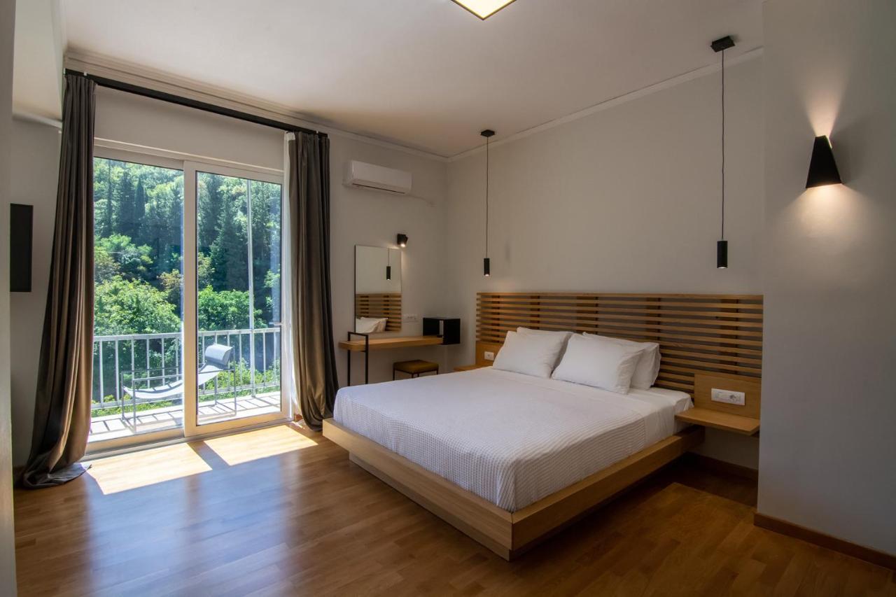 Theoxenia Hotel Андріцена Екстер'єр фото