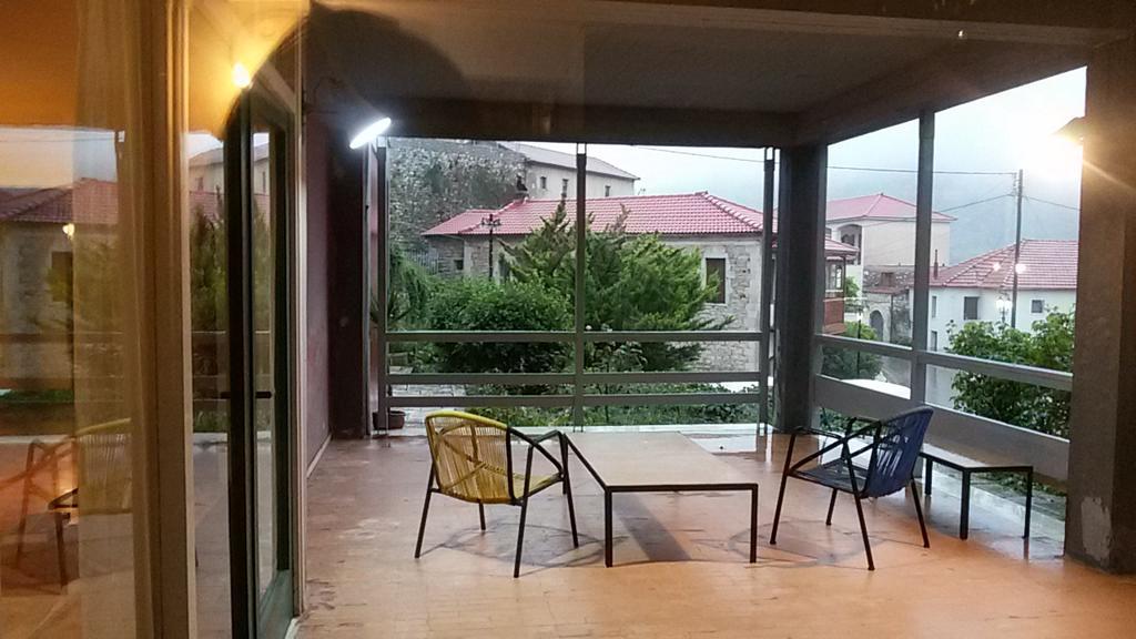 Theoxenia Hotel Андріцена Екстер'єр фото
